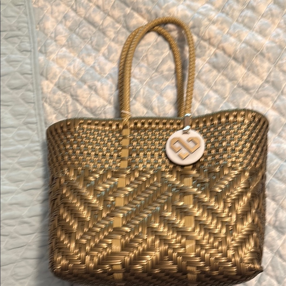Chic Gold Woven Tote Bag Maria Victoria
